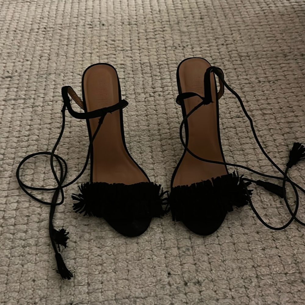 FRINGE HEELS